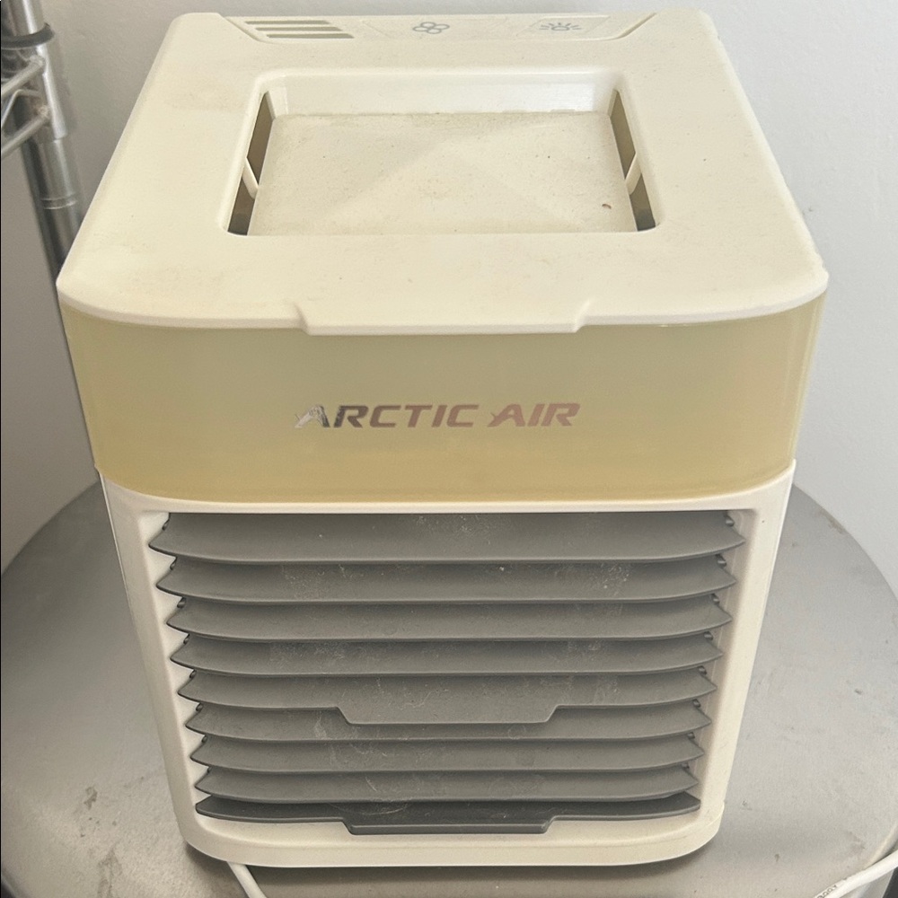 Arctic Air Personal Evaporative Cooler - Cream/White